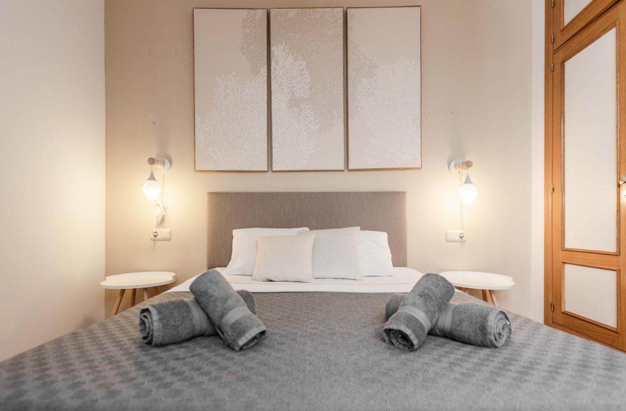 Urbanchicmalaga Historic Malaga Apt With Private Patio Екстер'єр фото